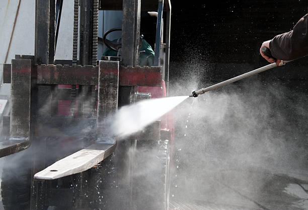 Why Choose Our Certified Pressure Washing Experts for Your Project Needs in Lake Riverside, CA?